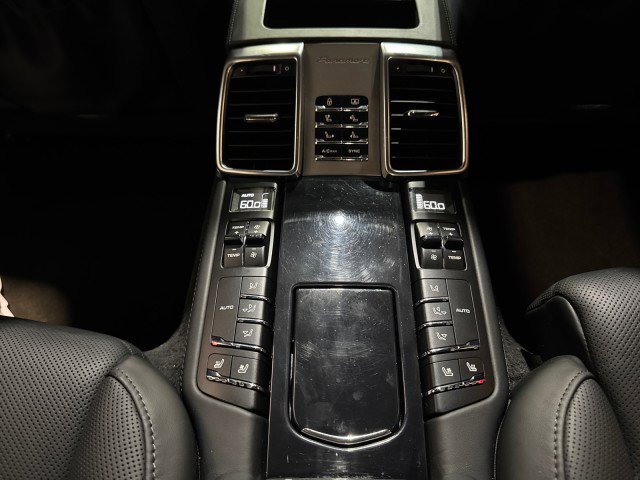 Used 2014 Porsche Panamera 4S Executive AWD/4WD image 49