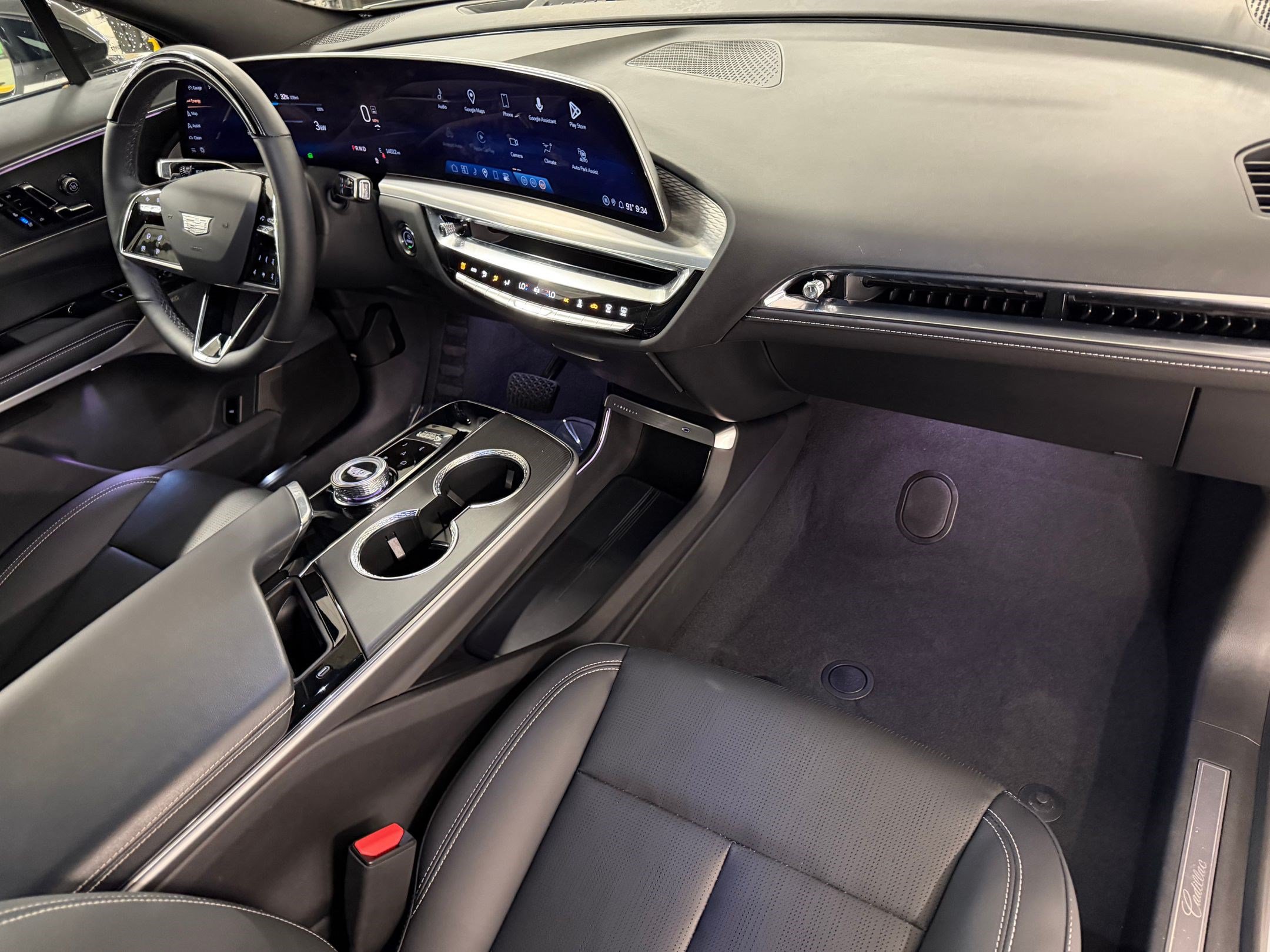 Certified 2024 Cadillac Lyriq Luxury RWD image 50