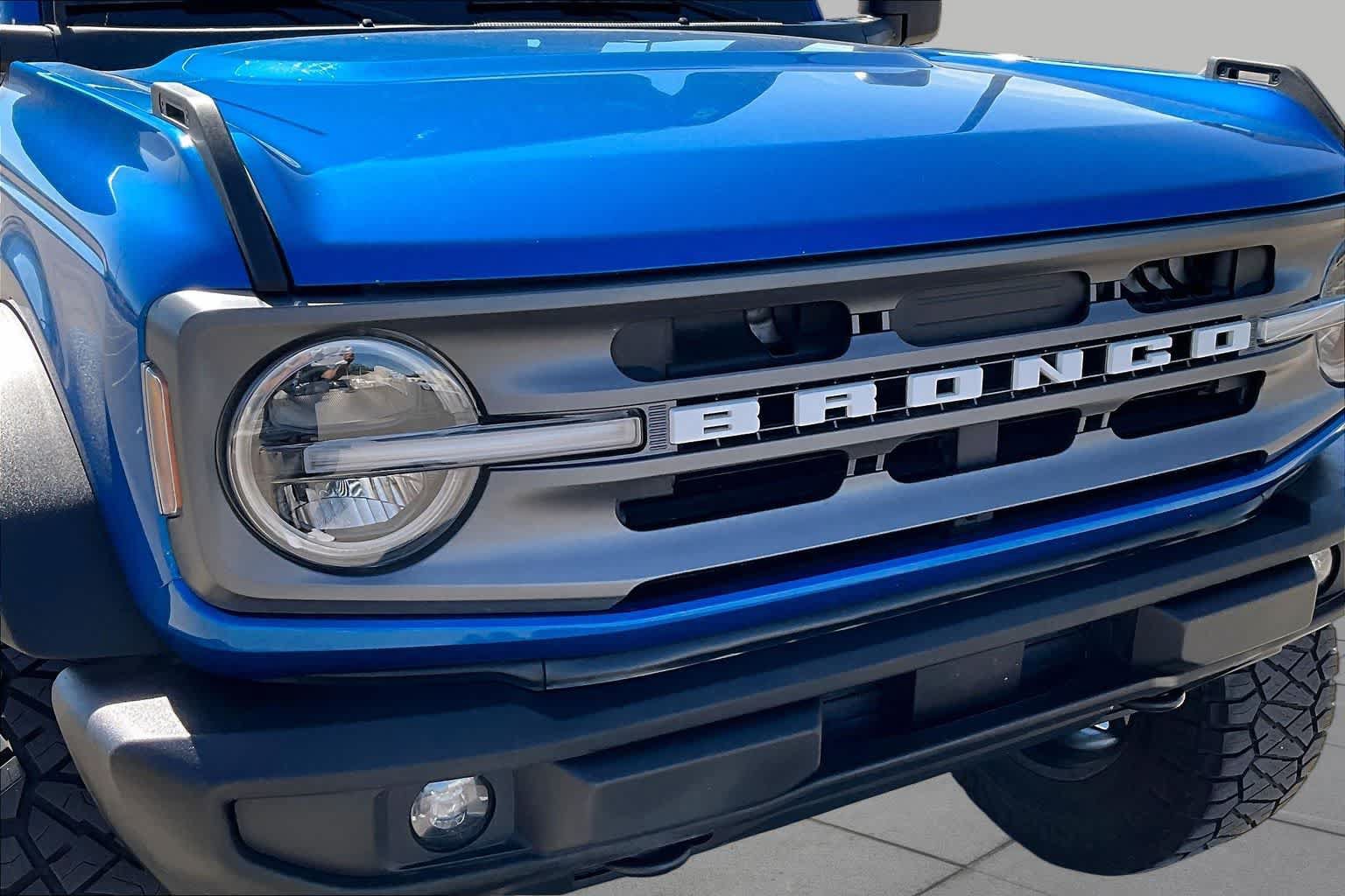 Used 2023 Ford Bronco Big Bend w/ Sasquatch Package AWD/4WD image 29