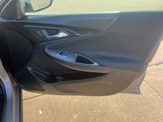 Used 2023 Chevrolet Malibu LT image 50