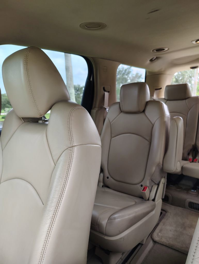 Used 2009 Saturn Outlook XR w/ Convenience Package image 15