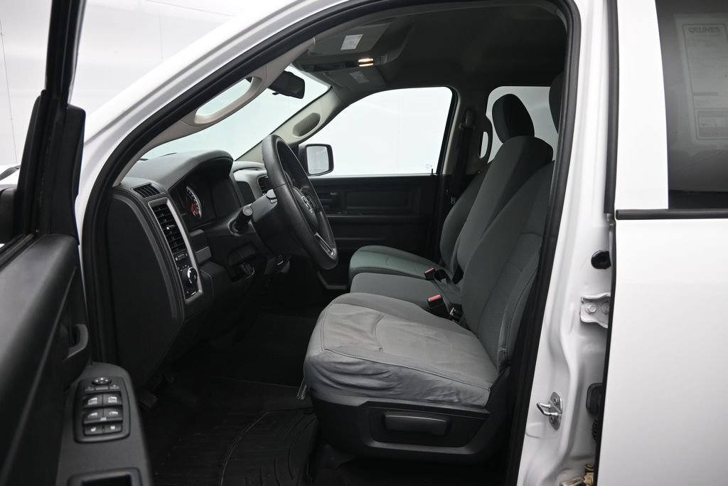 Used 2016 RAM 1500 Express AWD/4WD image 21