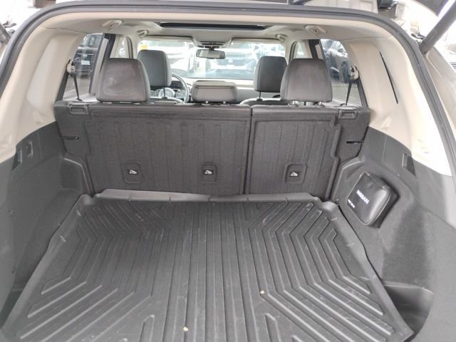 Used 2021 Nissan Rogue SL w/ Premium Package AWD/4WD image 10