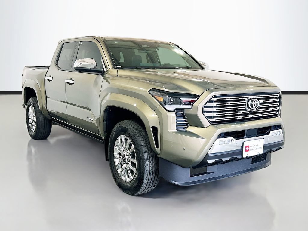 Used 2025 Toyota Tacoma Limited AWD/4WD image 3