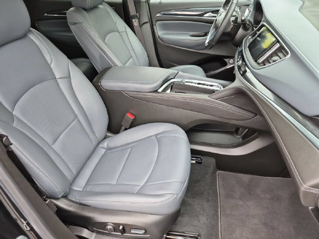 Used 2024 Buick Enclave Essence AWD/4WD image 20