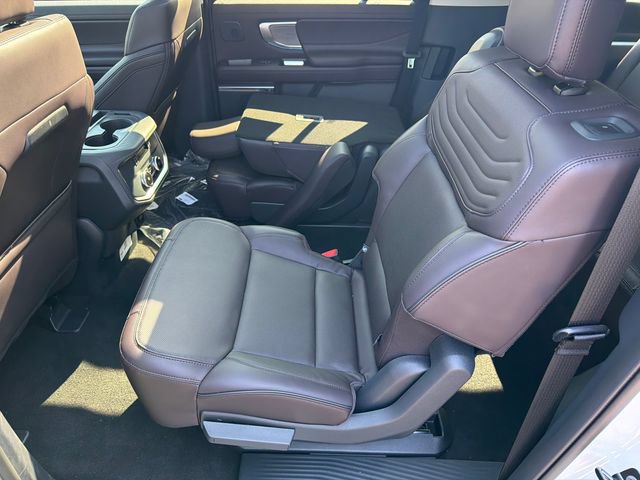 New 2025 Ford Expedition Max Platinum w/ Platinum Ultimate Package AWD/4WD image 21