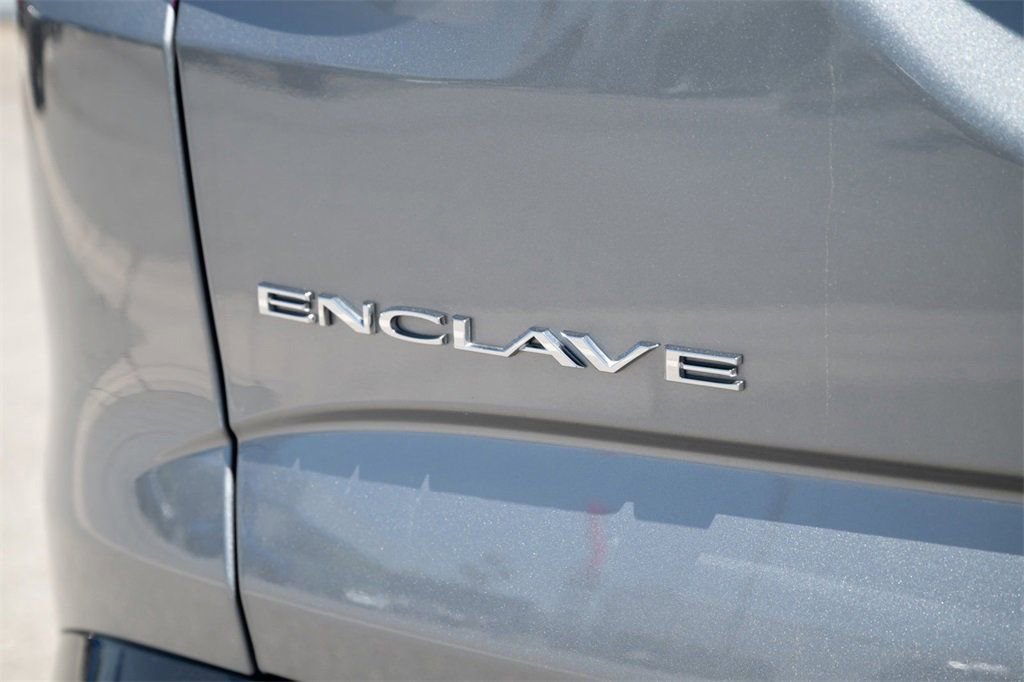 Used 2024 Buick Enclave Essence w/ Sport Touring Edition FWD image 12