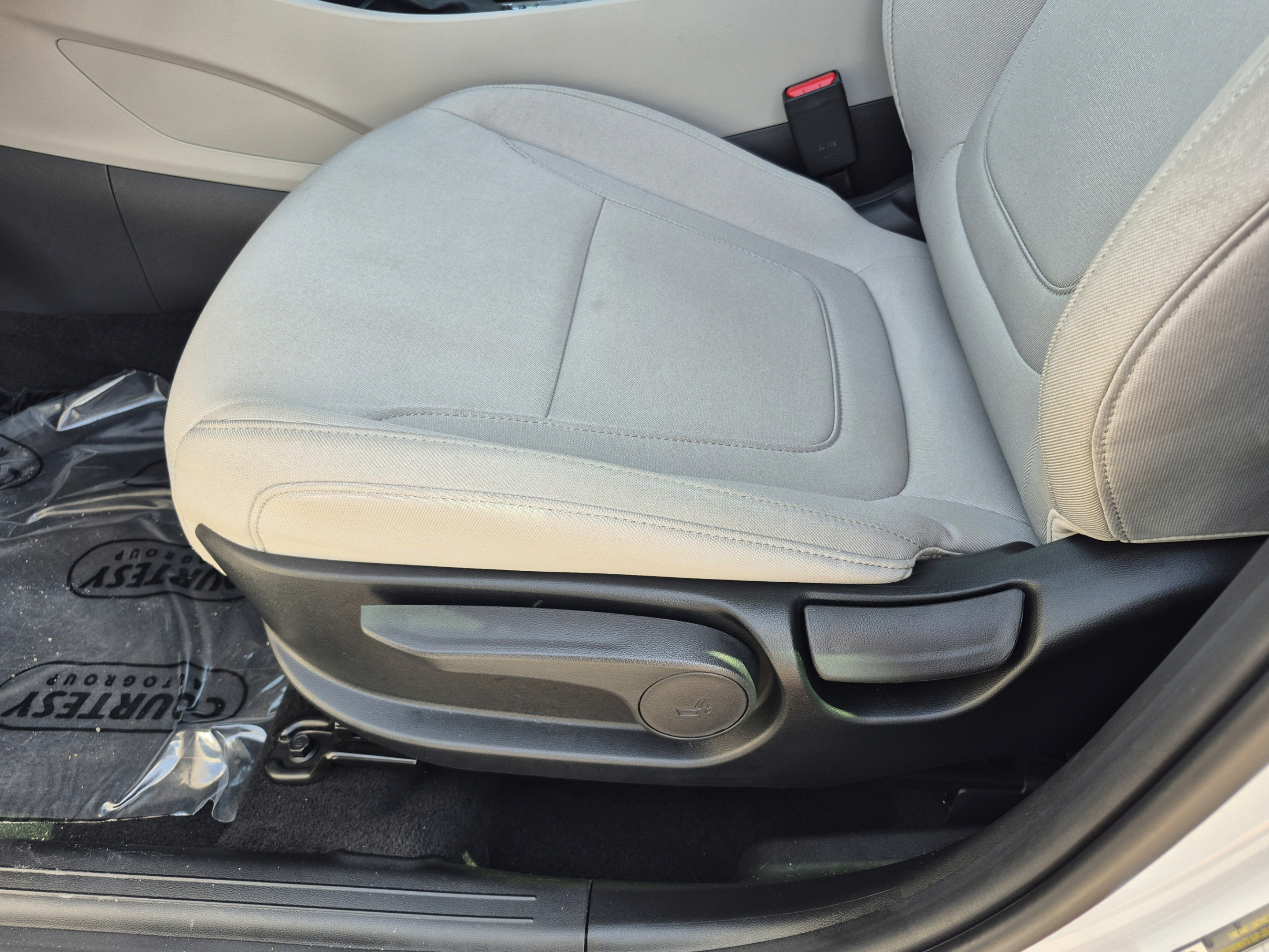 Certified 2026 Hyundai Tucson SE FWD image 20