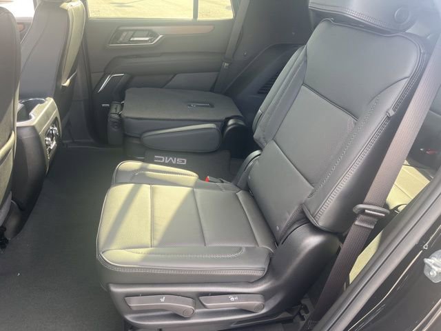 New 2026 GMC Yukon Denali image 19