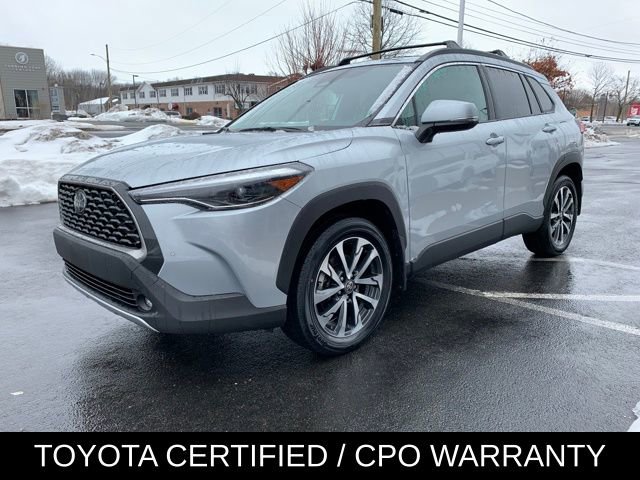 Used 2023 Toyota Corolla Cross XLE w/ Convenience Package image 8