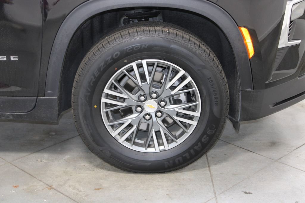 Used 2024 Chevrolet Traverse LT image 12