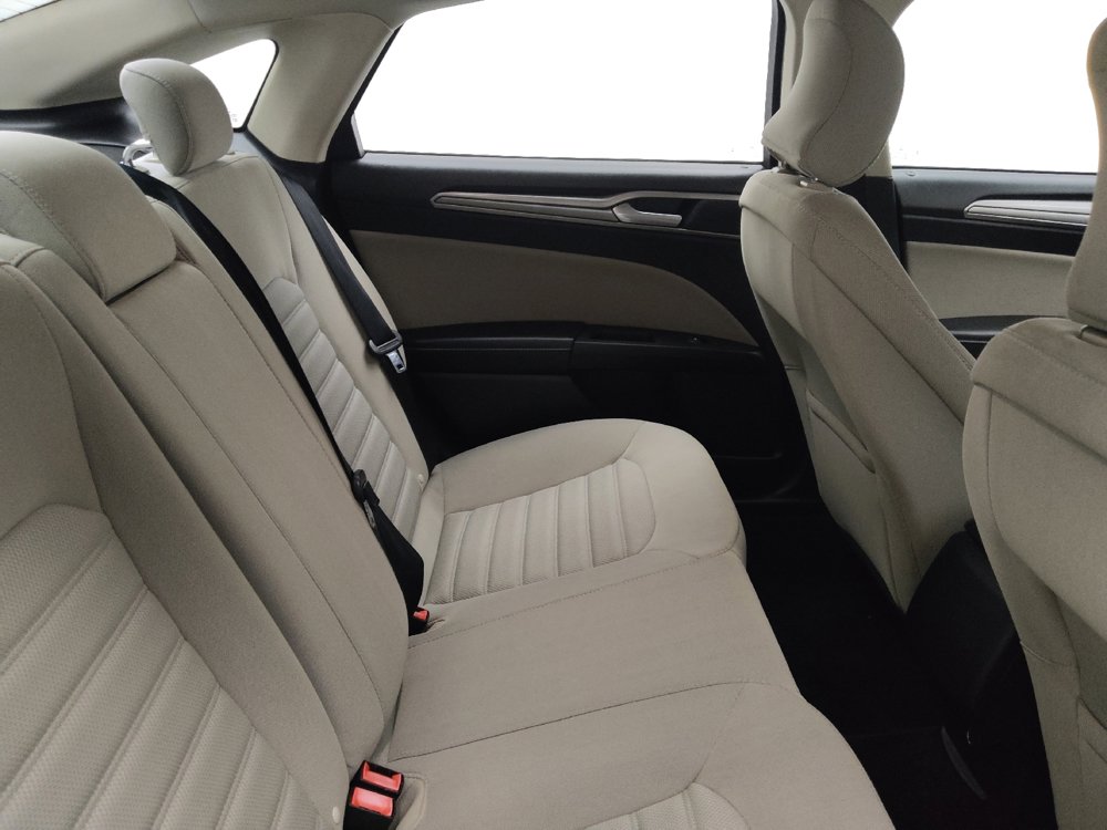 Used 2018 Ford Fusion S image 19