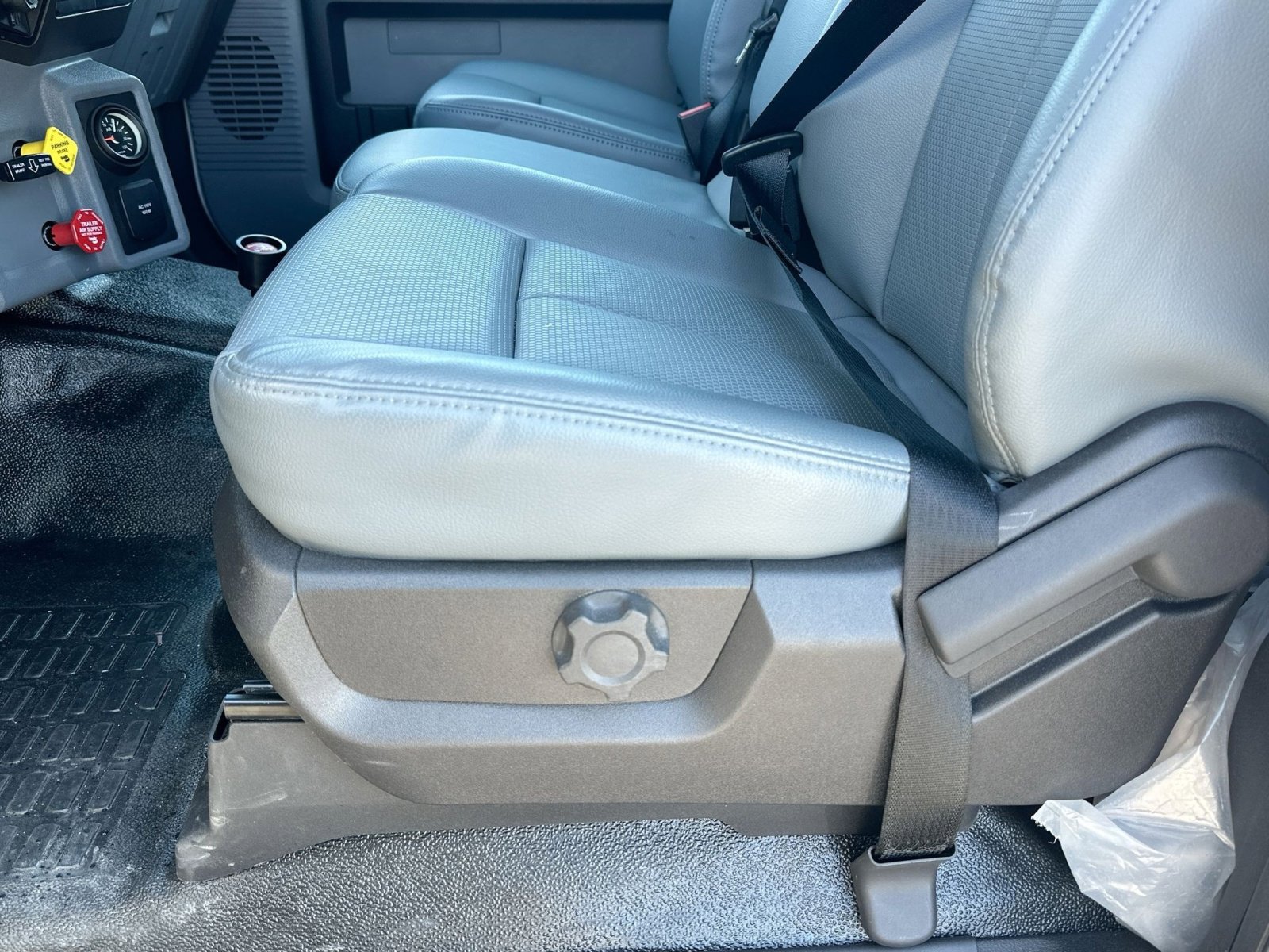 New 2026 Ford F750 2WD Crew Cab Super Duty image 15