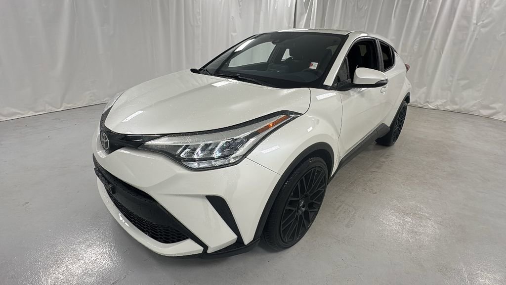 Used 2020 Toyota C-HR XLE image 7