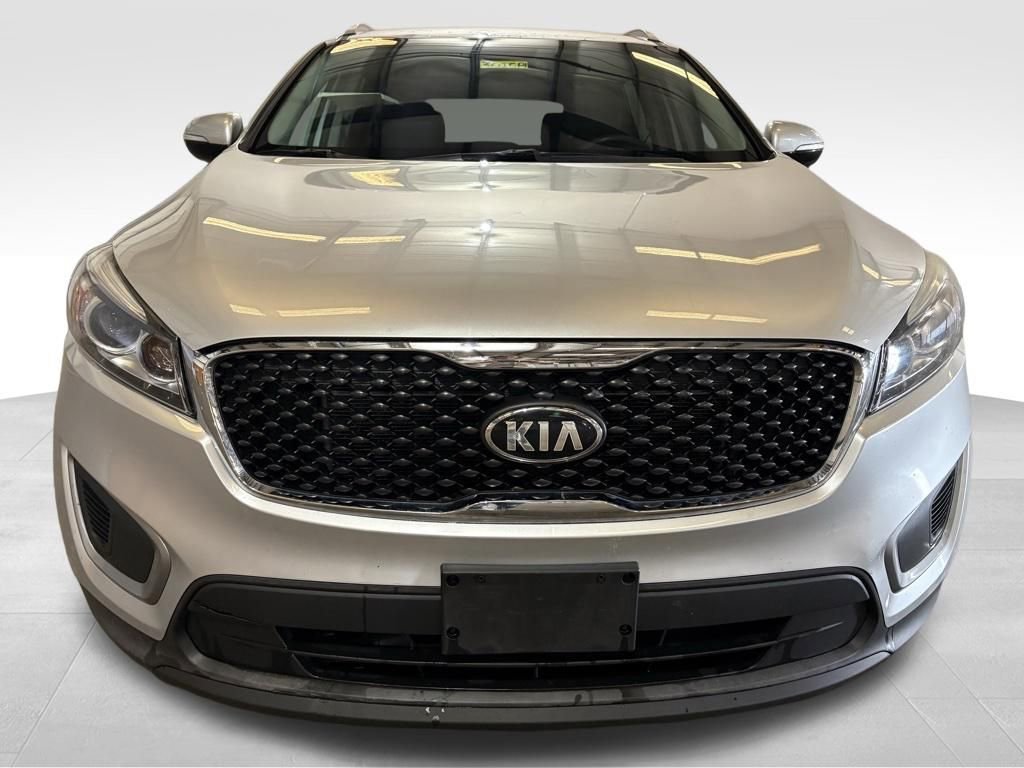 Used 2017 Kia Sorento AWD image 8