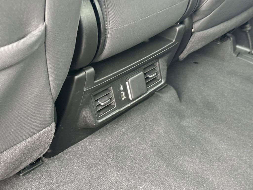 Used 2025 Chevrolet Silverado 1500 LT image 19