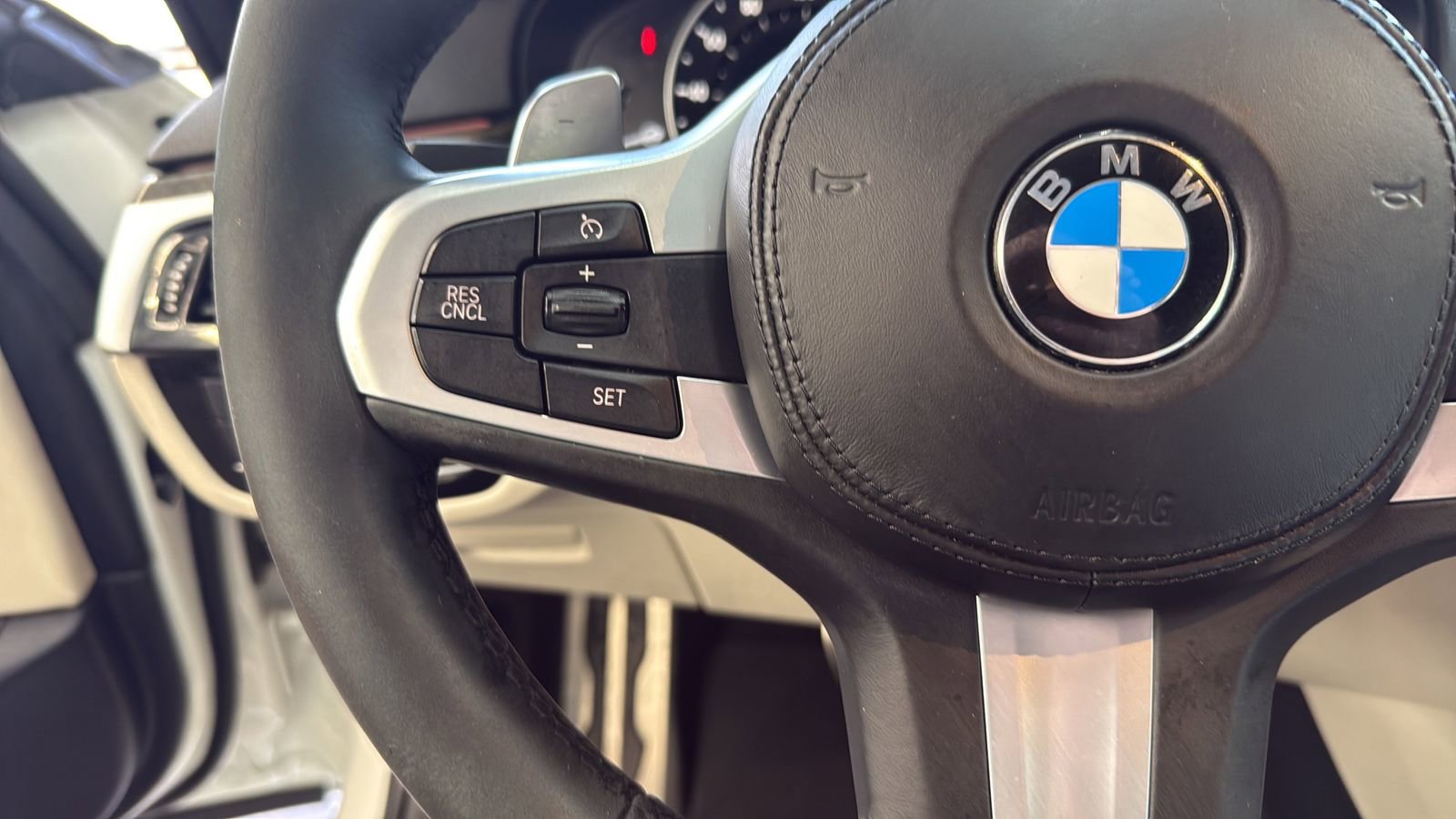 Used 2019 BMW 540i w/ M Sport Package RWD image 16