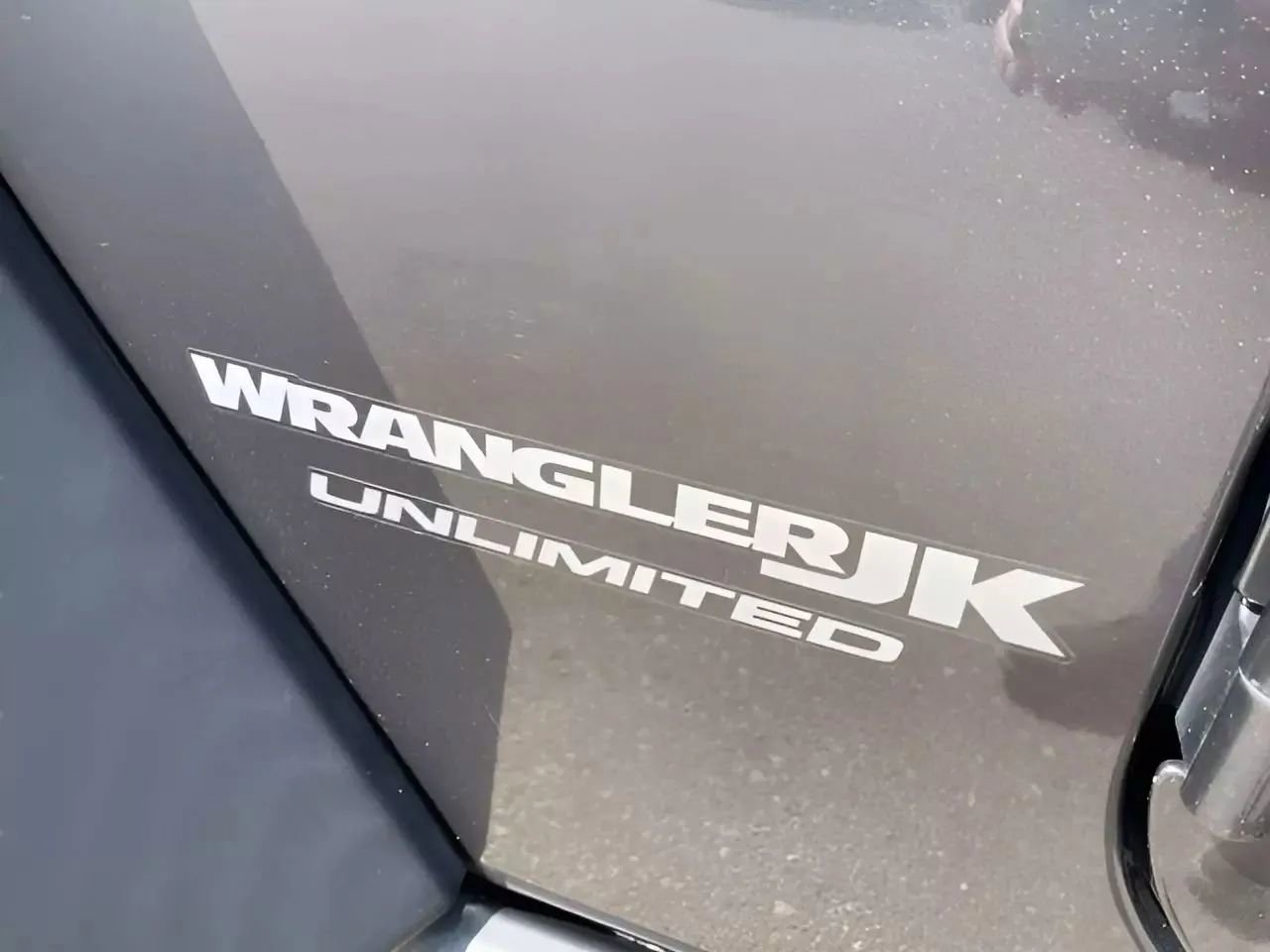 Used 2018 Jeep Wrangler Unlimited Rubicon w/ Cold Weather Group image 34