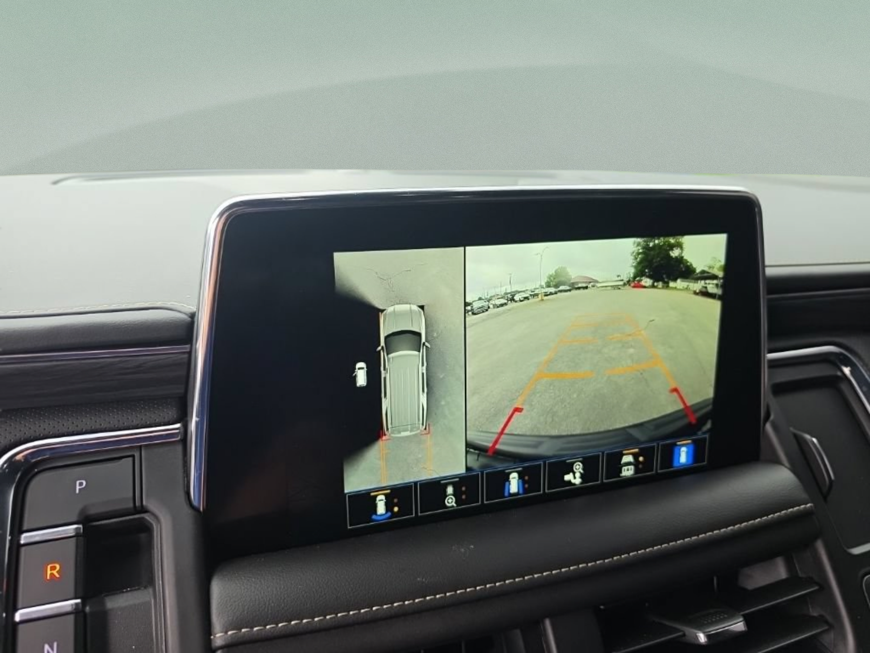 Used 2022 GMC Yukon SLT w/ SLT Premium Package RWD image 19