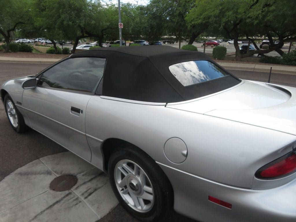 Used 1995 Chevrolet Camaro Z28 RWD image 9