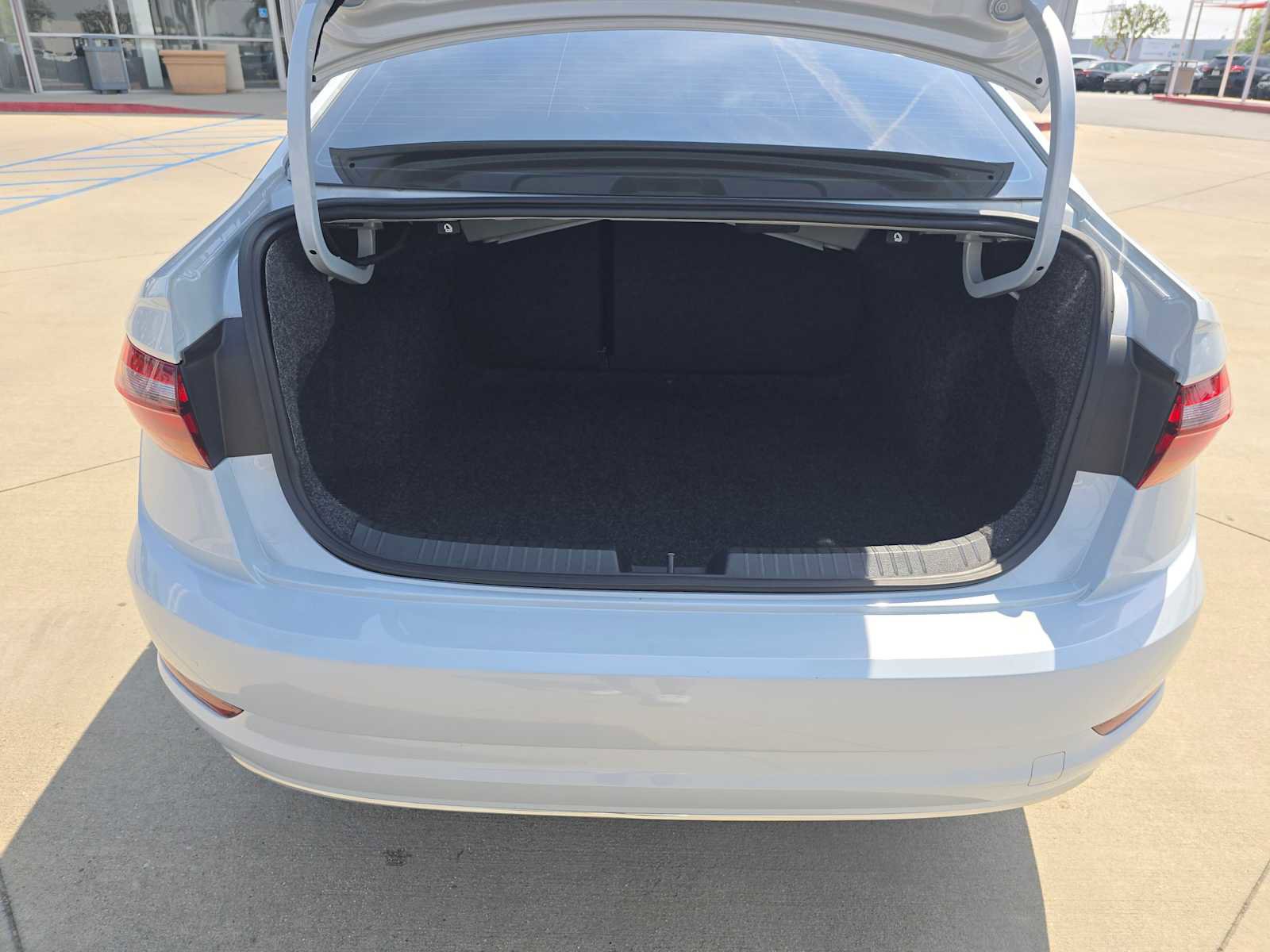 Used 2019 Volkswagen Jetta SE image 15