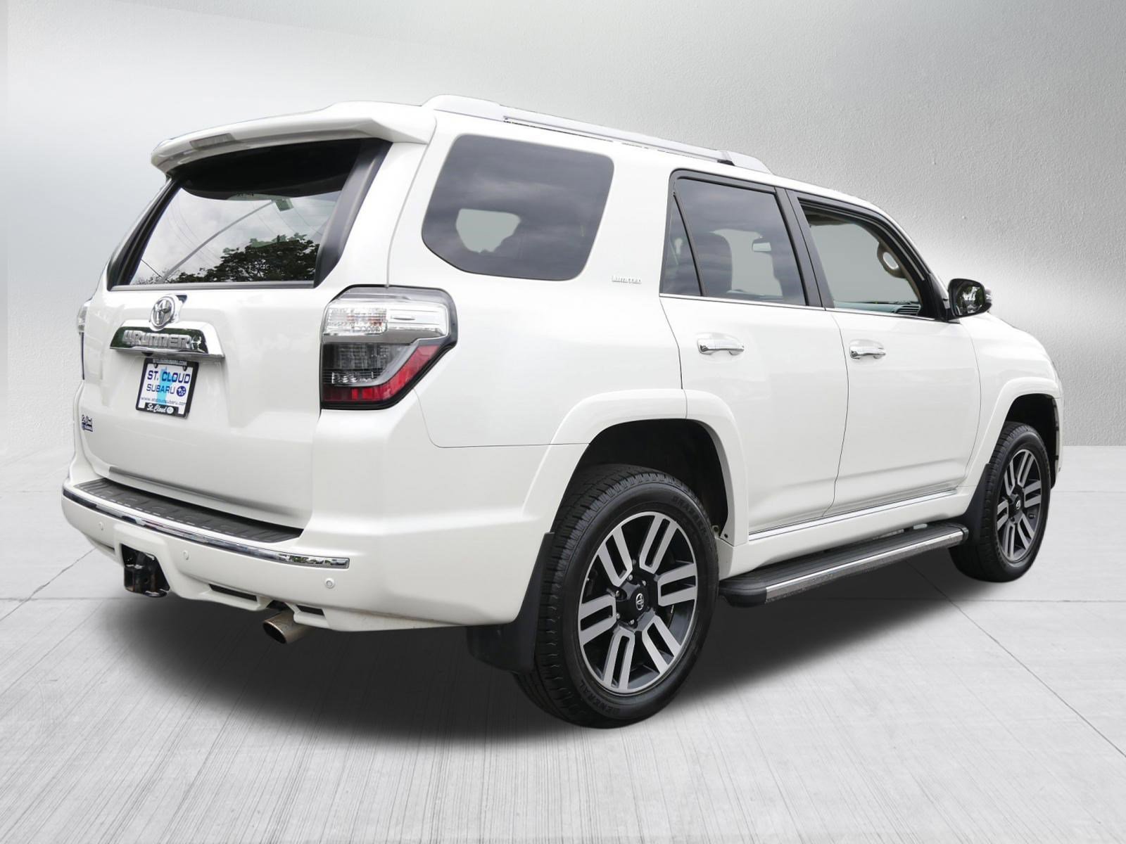 Used 2018 Toyota 4Runner Limited AWD/4WD image 7
