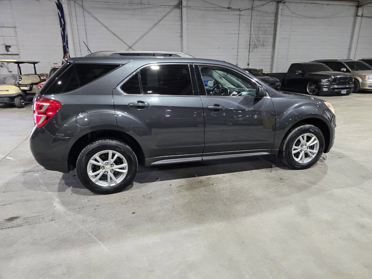 Used 2017 Chevrolet Equinox LT w/ Convenience Package AWD/4WD image 14