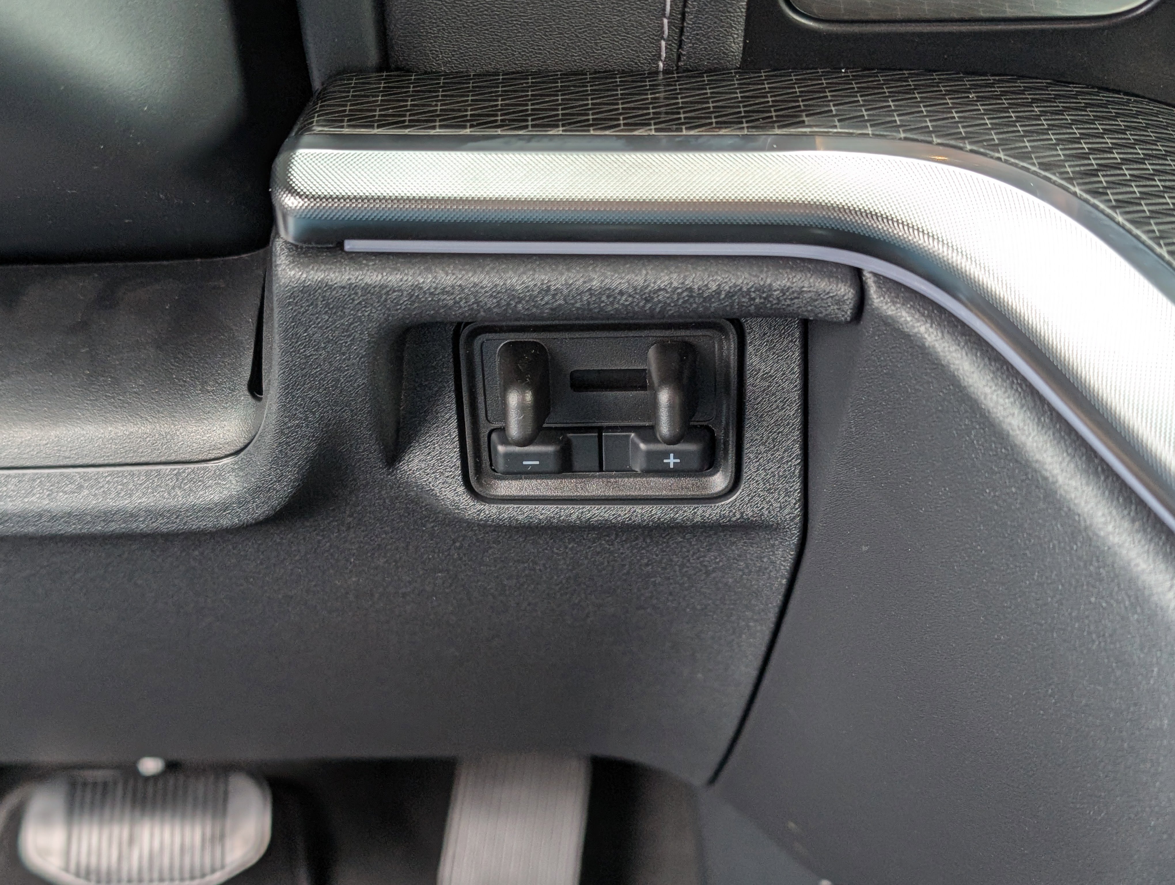 New 2026 Ford Expedition Platinum w/ Stealth Appearance Package image 24