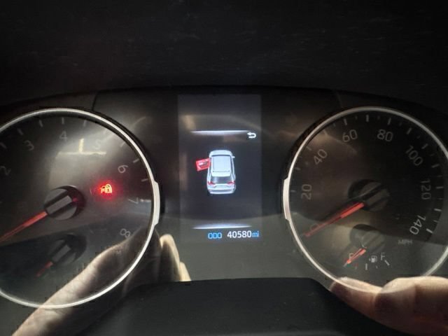 Used 2022 Toyota RAV4 XLE Premium FWD image 14