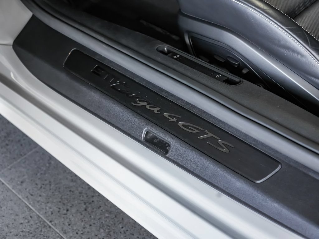 Certified 2023 Porsche 911 Targa 4 GTS AWD/4WD image 15