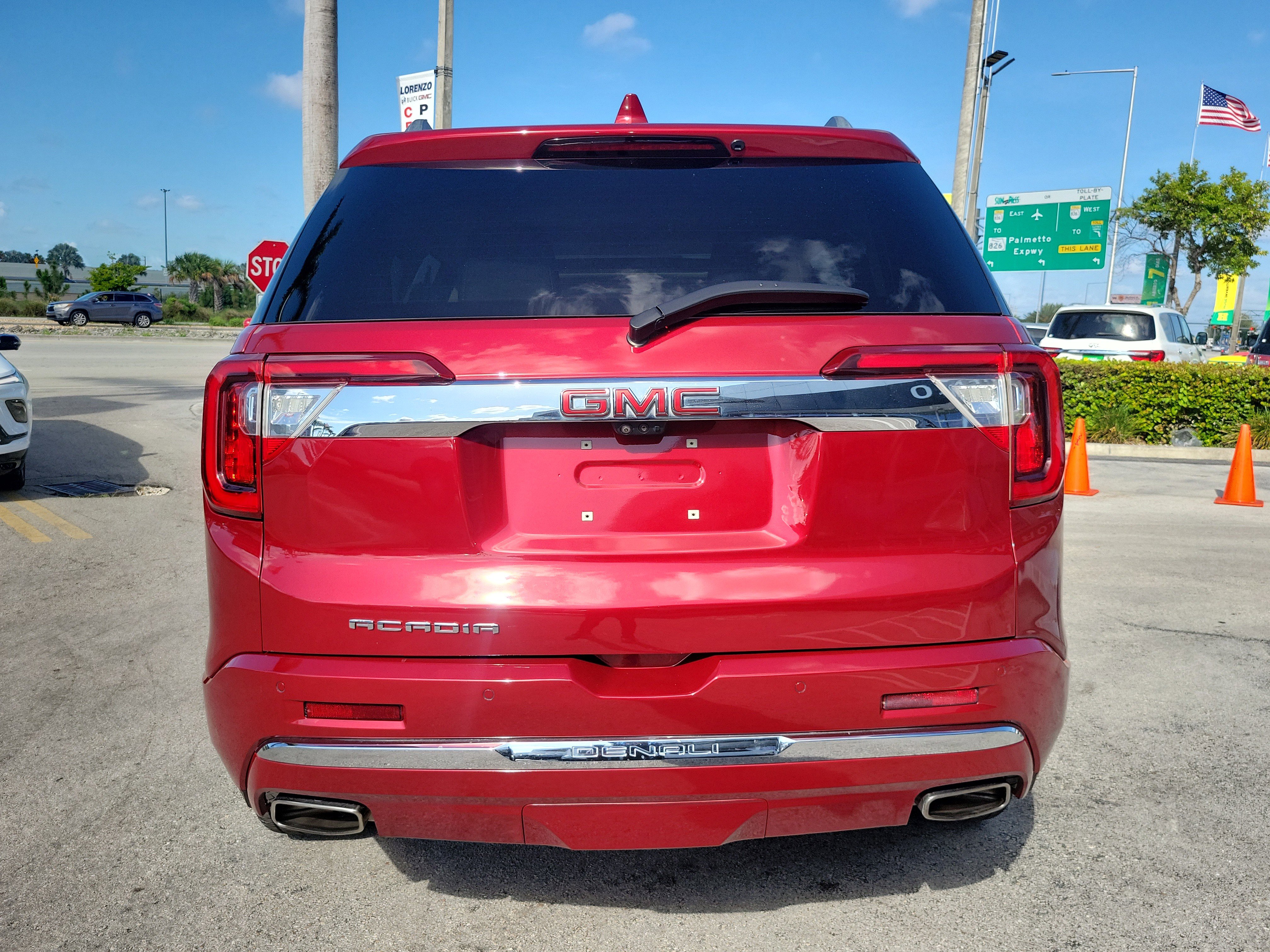 Used 2020 GMC Acadia Denali w/ Technology Package image 6