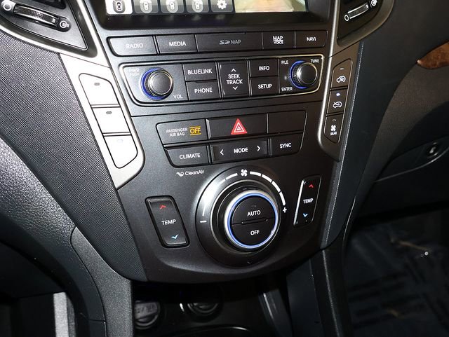 Used 2018 Hyundai Santa Fe Limited AWD/4WD image 21