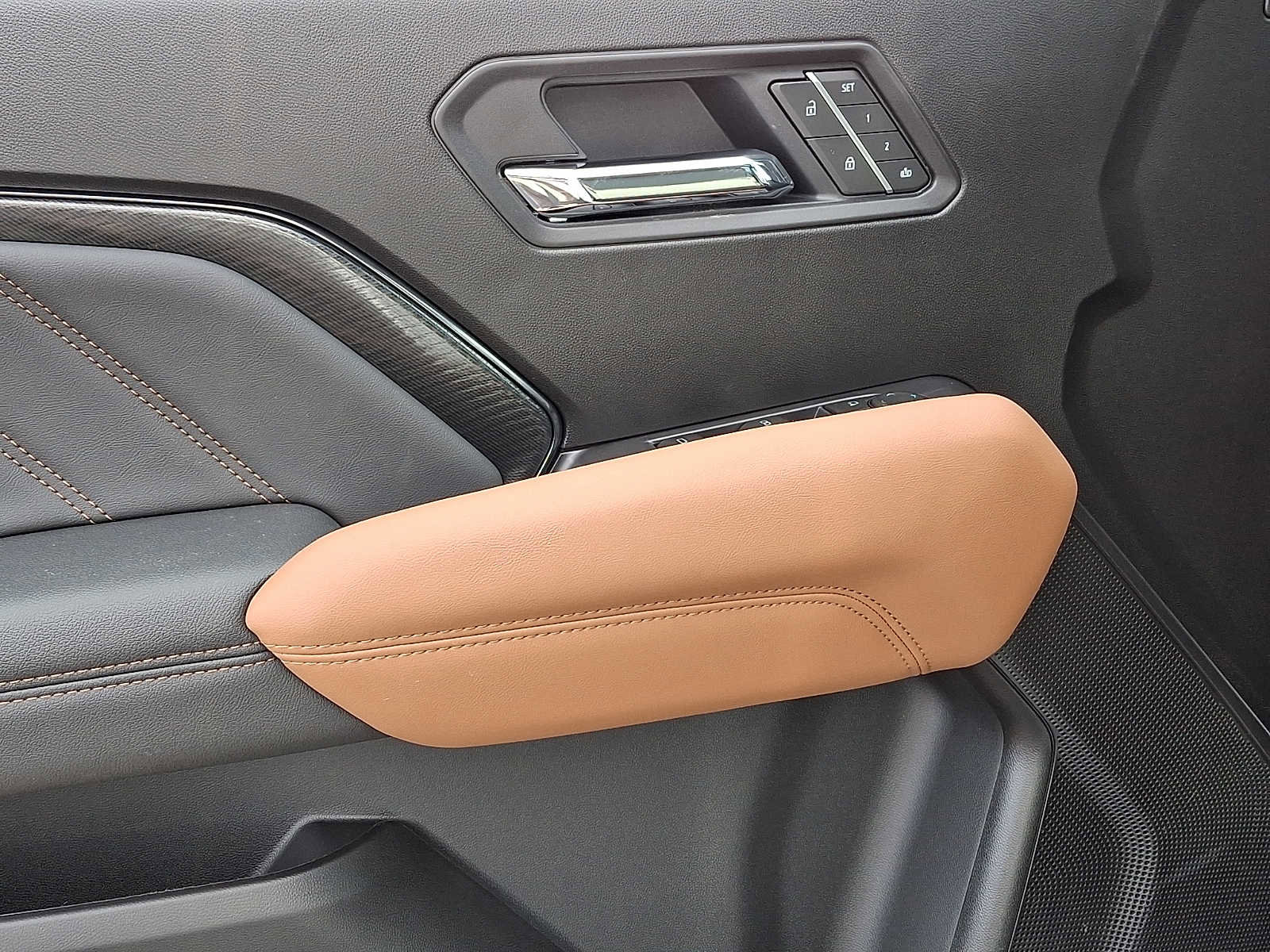 New 2026 GMC Canyon AT4 w/ Technology Plus Package image 10