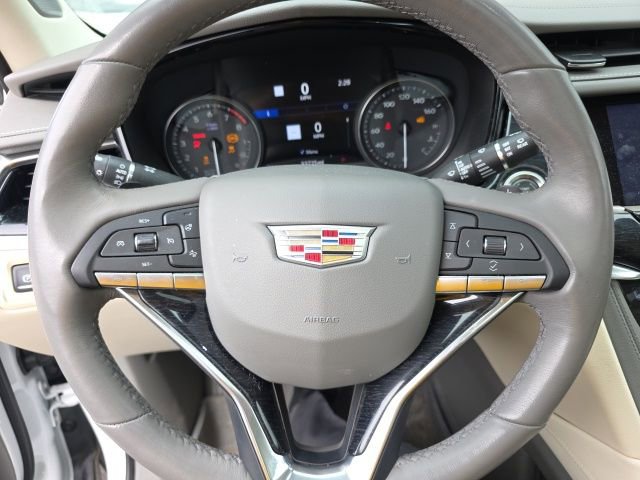 Used 2021 Cadillac XT6 Premium Luxury image 6