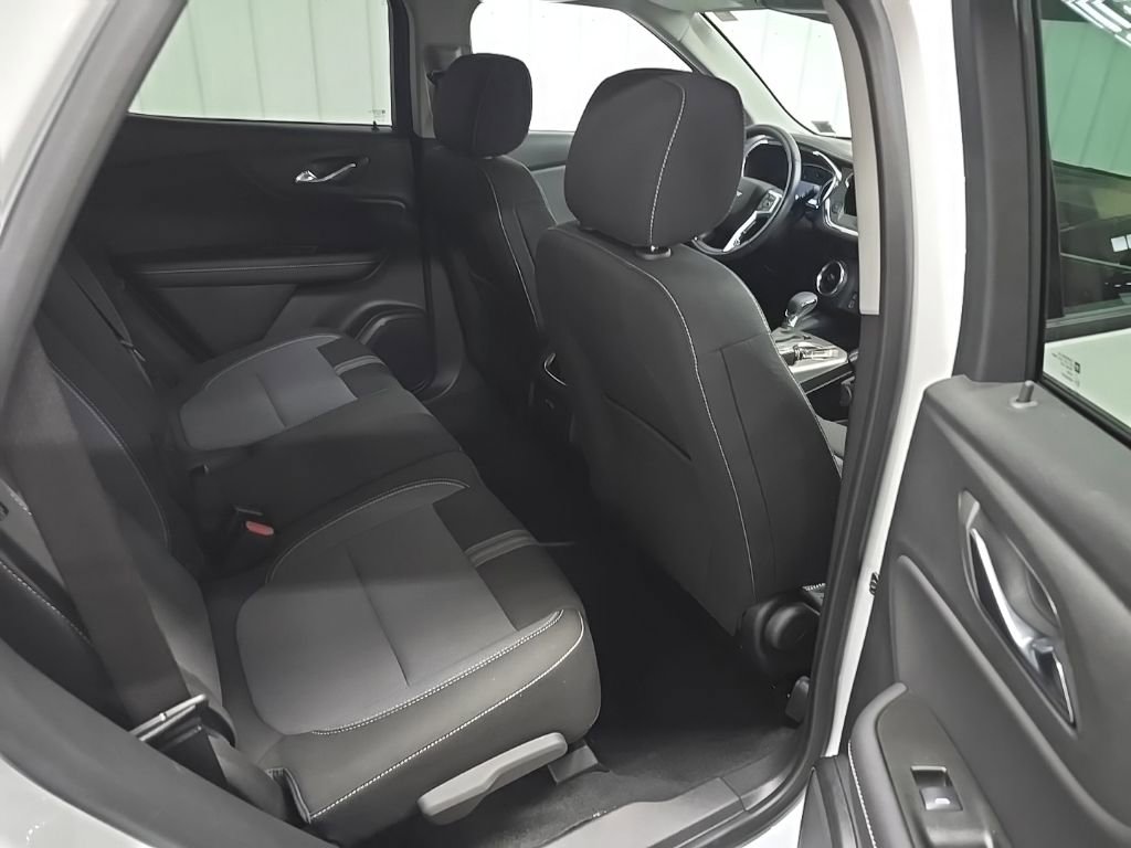 Used 2025 Chevrolet Blazer LT w/ Midnight/Sport Edition image 17