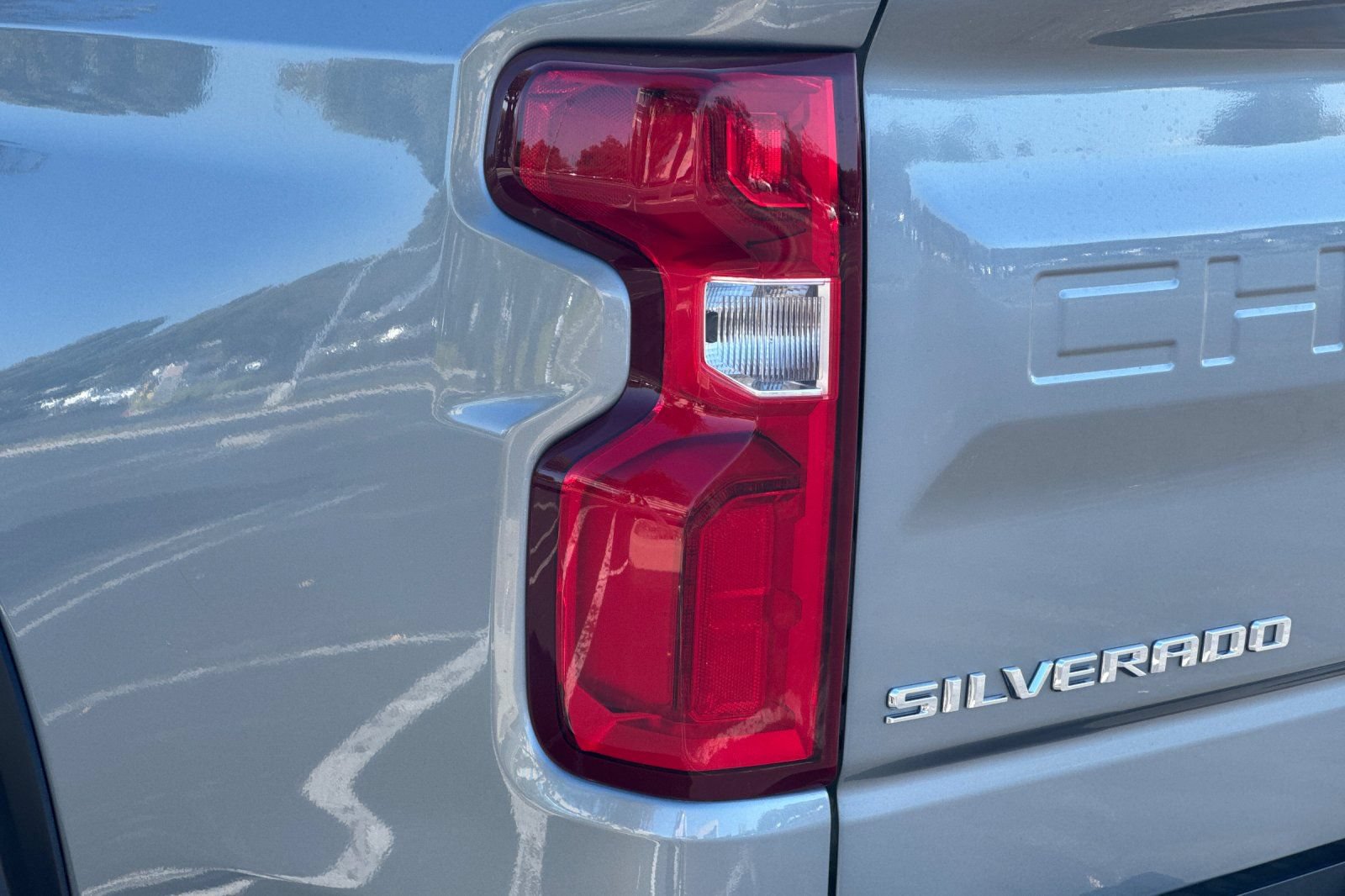 Used 2023 Chevrolet Silverado 1500 High Country w/ High Country Premium Package AWD/4WD image 48