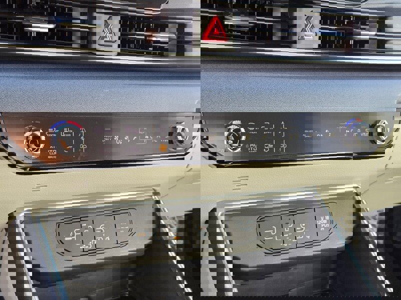 New 2026 Kia Carnival EX image 14