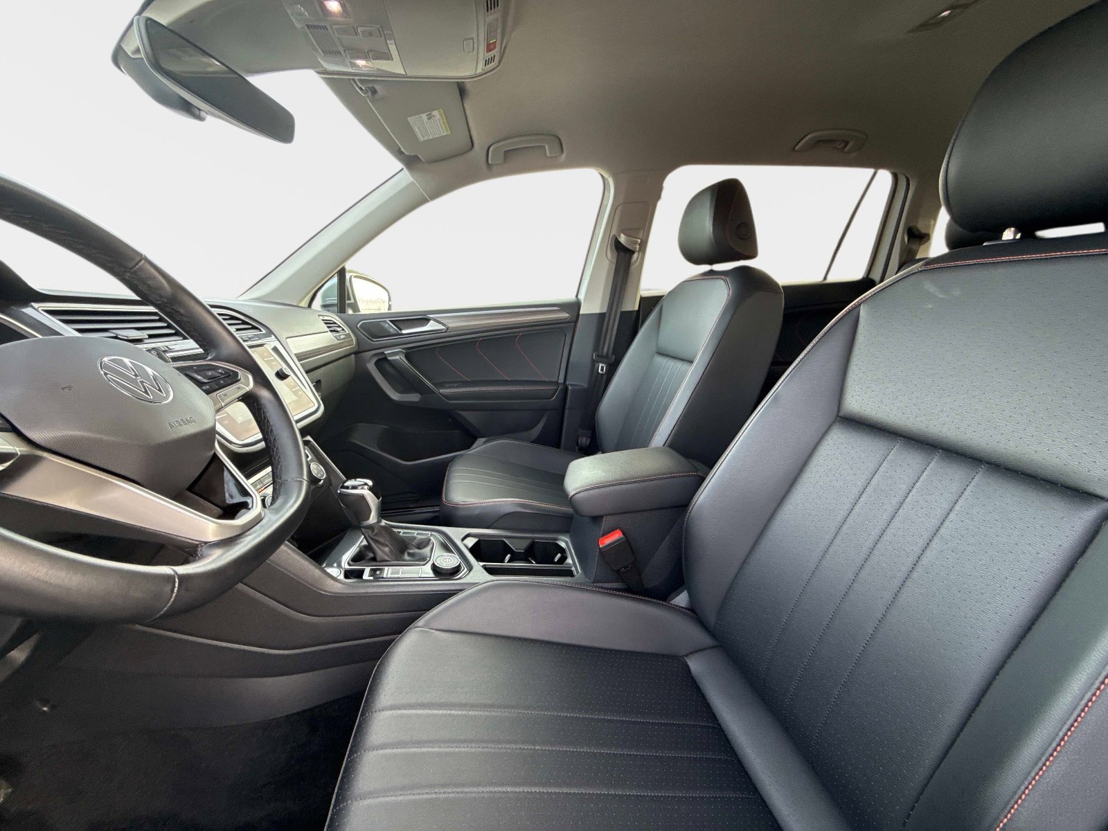 Used 2024 Volkswagen Tiguan Wolfsburg Edition image 23