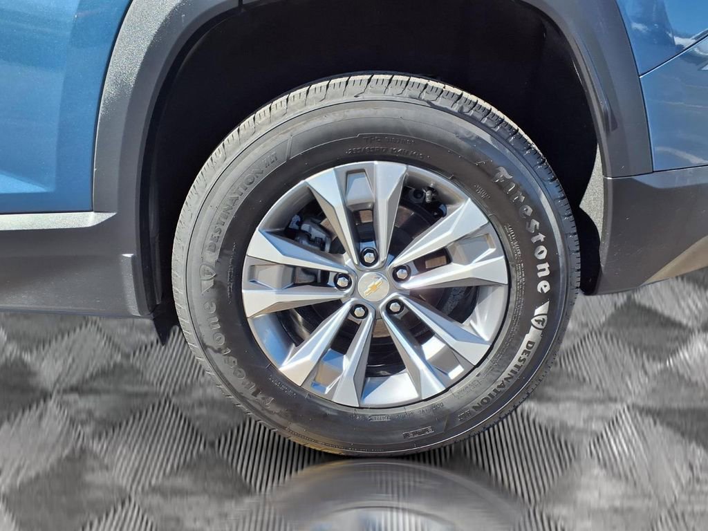 Used 2025 Chevrolet Equinox LT image 22