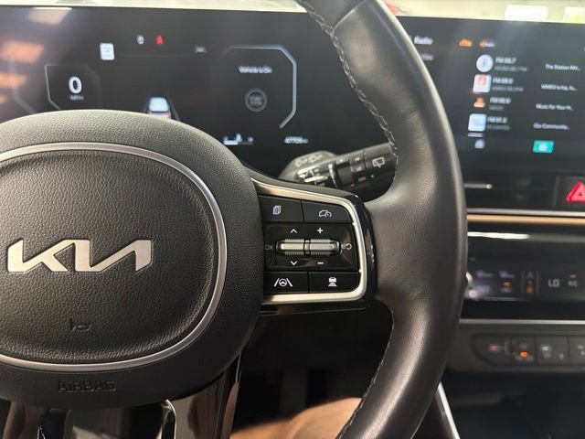Used 2025 Kia Carnival SX Prestige FWD image 31