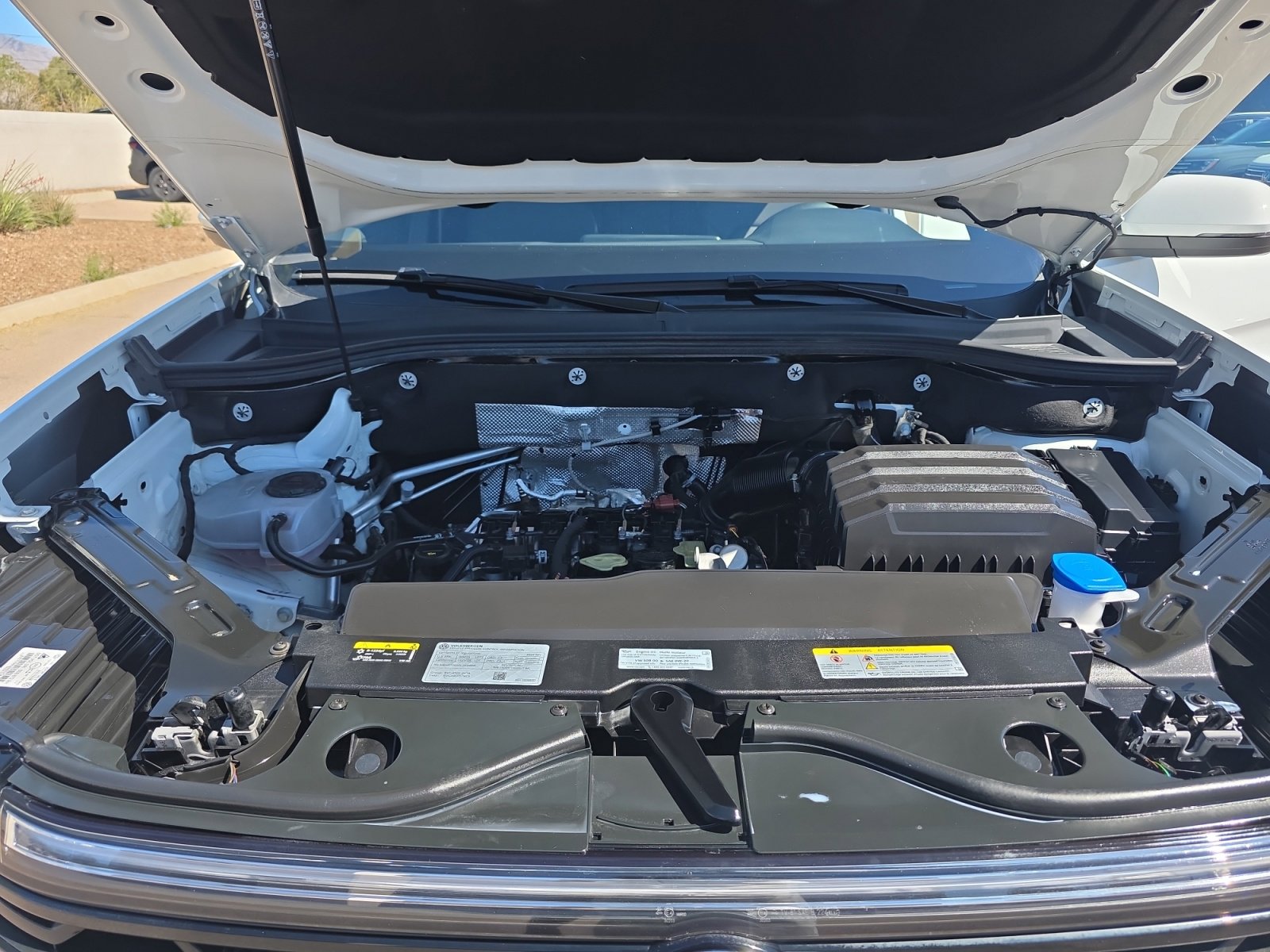 Used 2024 Volkswagen Atlas Cross Sport SE image 21