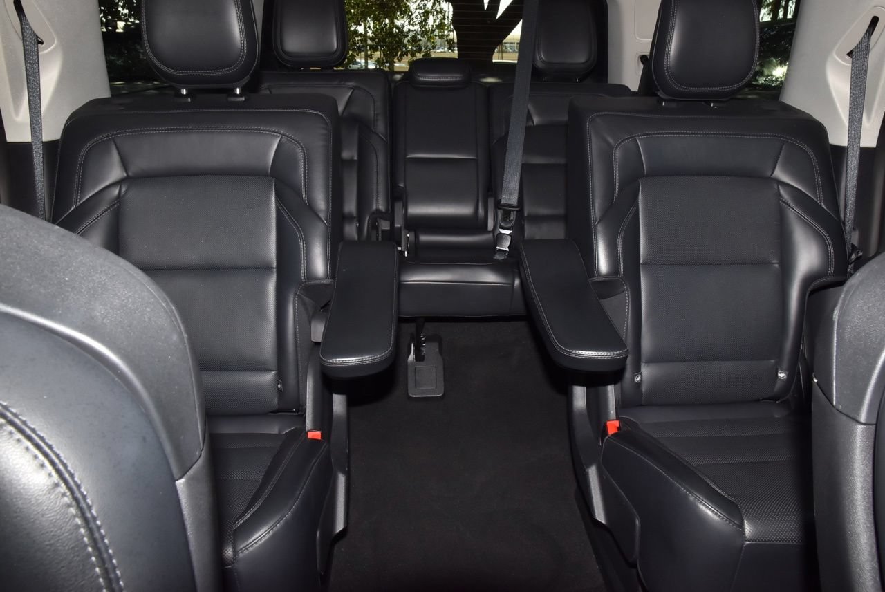 Certified 2025 Lincoln Navigator Reserve AWD/4WD image 21