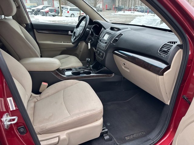 Used 2015 Kia Sorento LX image 30
