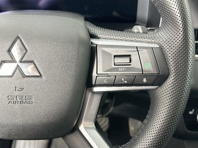 Used 2024 Mitsubishi Outlander SE image 23