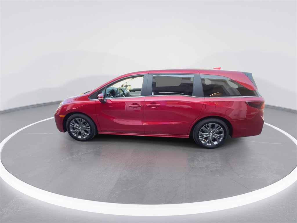 Used 2025 Honda Odyssey Touring image 5