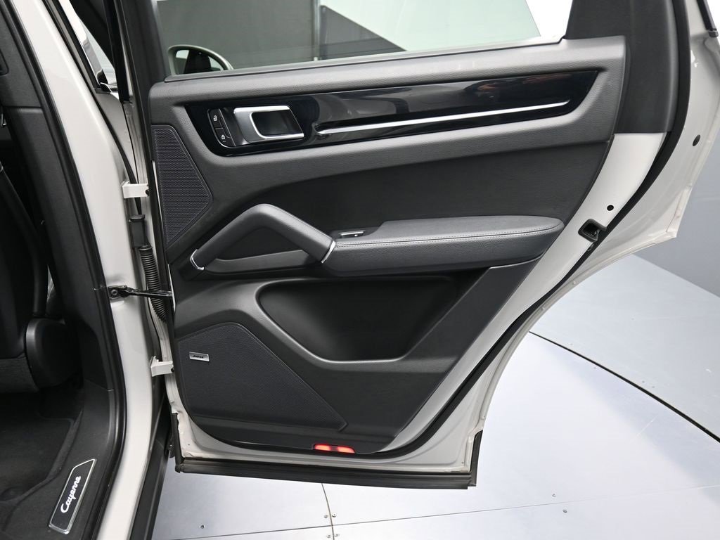 Certified 2023 Porsche Cayenne image 26