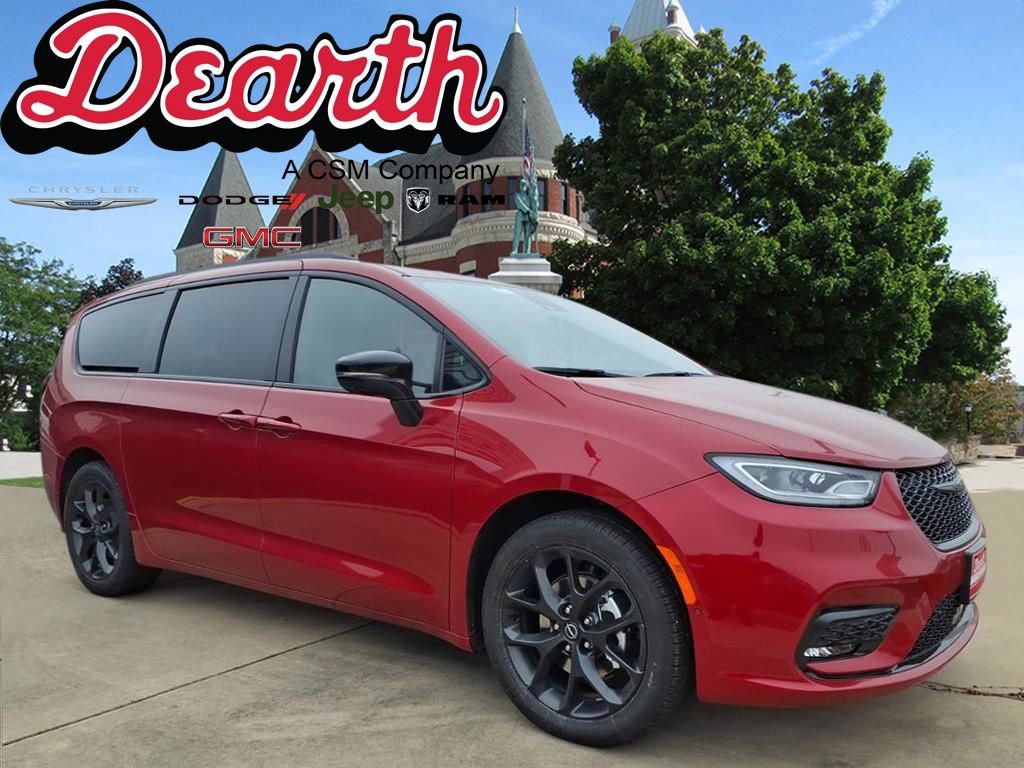 New 2026 Chrysler Pacifica Limited w/ S Appearance Package image 1