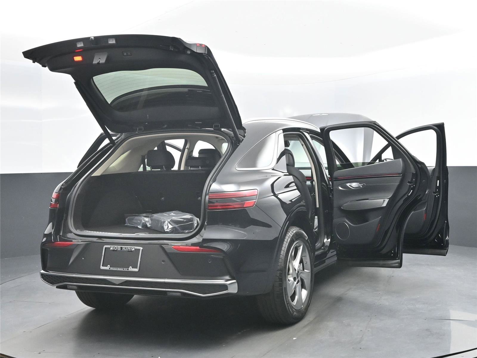 New 2026 Genesis GV70 2.5T Select image 19