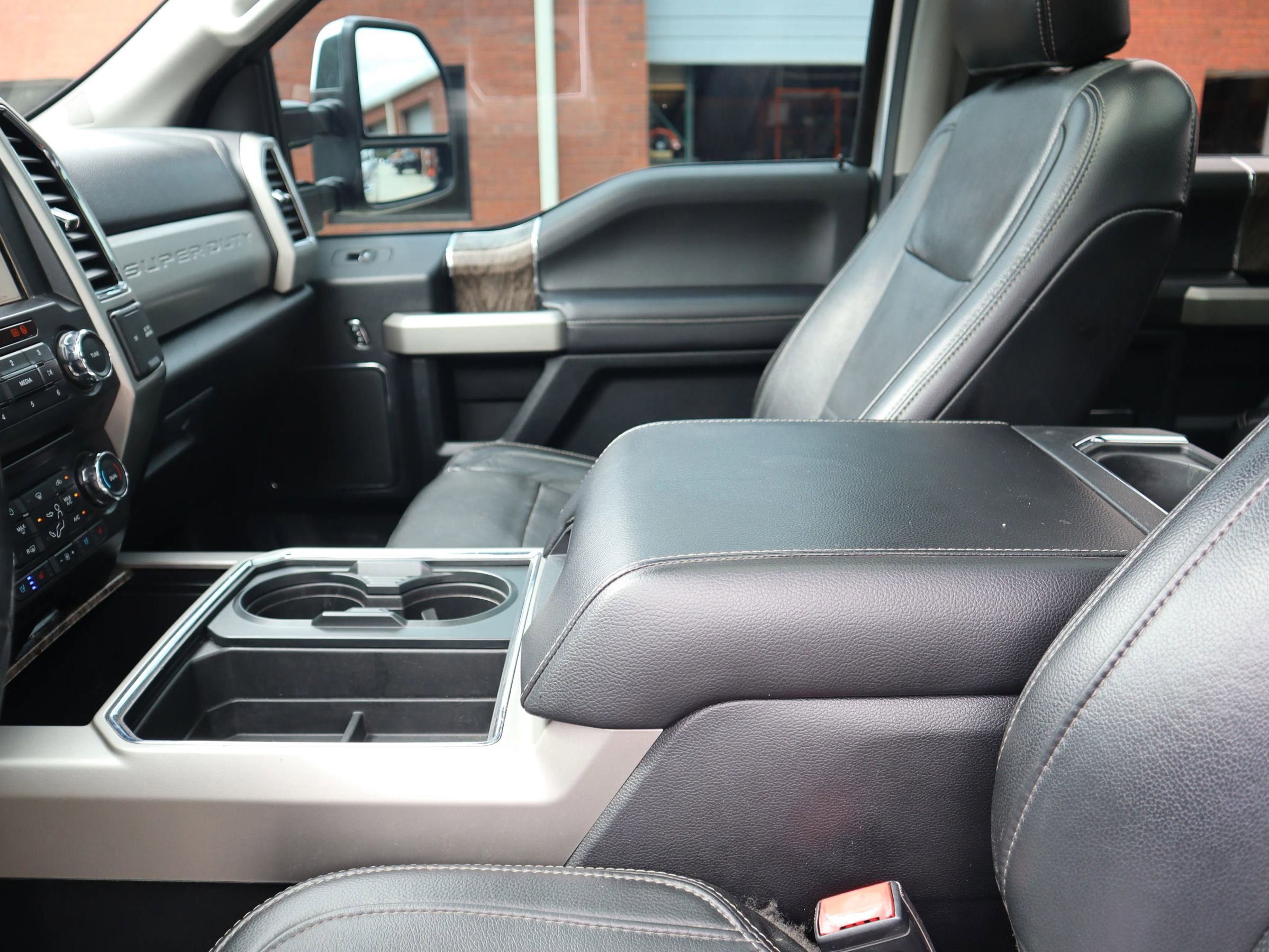 Used 2018 Ford F250 Lariat w/ Lariat Ultimate Package image 26