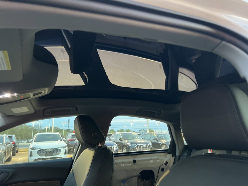 Used 2025 Audi A5 2.0T Premium image 9